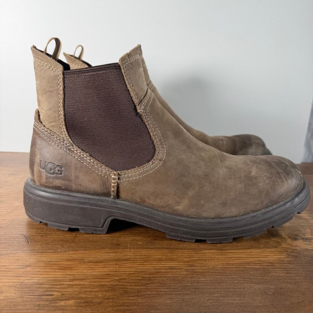 UGG Biltmore Men's Chelsea Boots Size 9.5 Brown Leather Waterproof Pull On